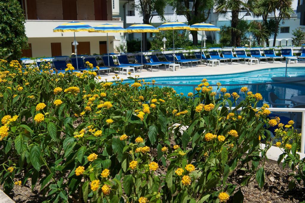 Hotel Torretta กัตตอลิกา ภายนอก รูปภาพ