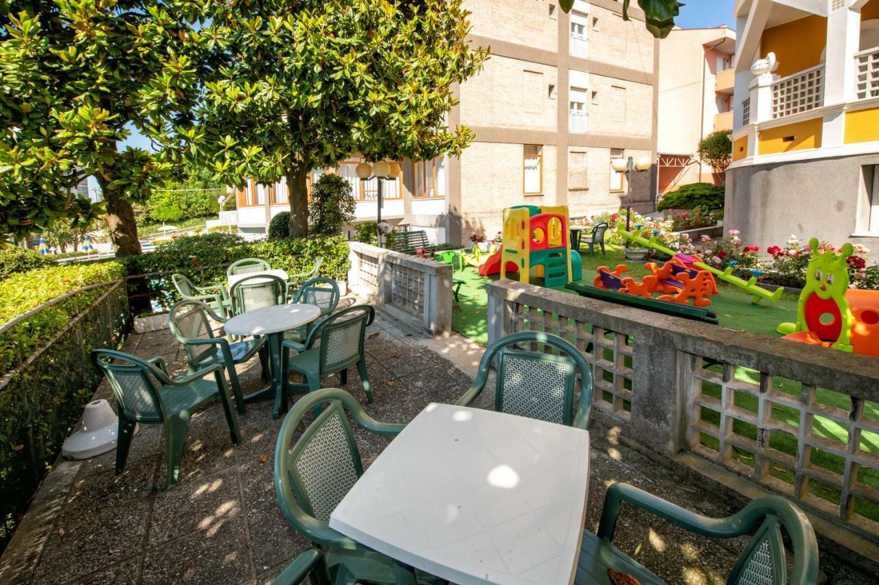 Hotel Torretta กัตตอลิกา ภายนอก รูปภาพ